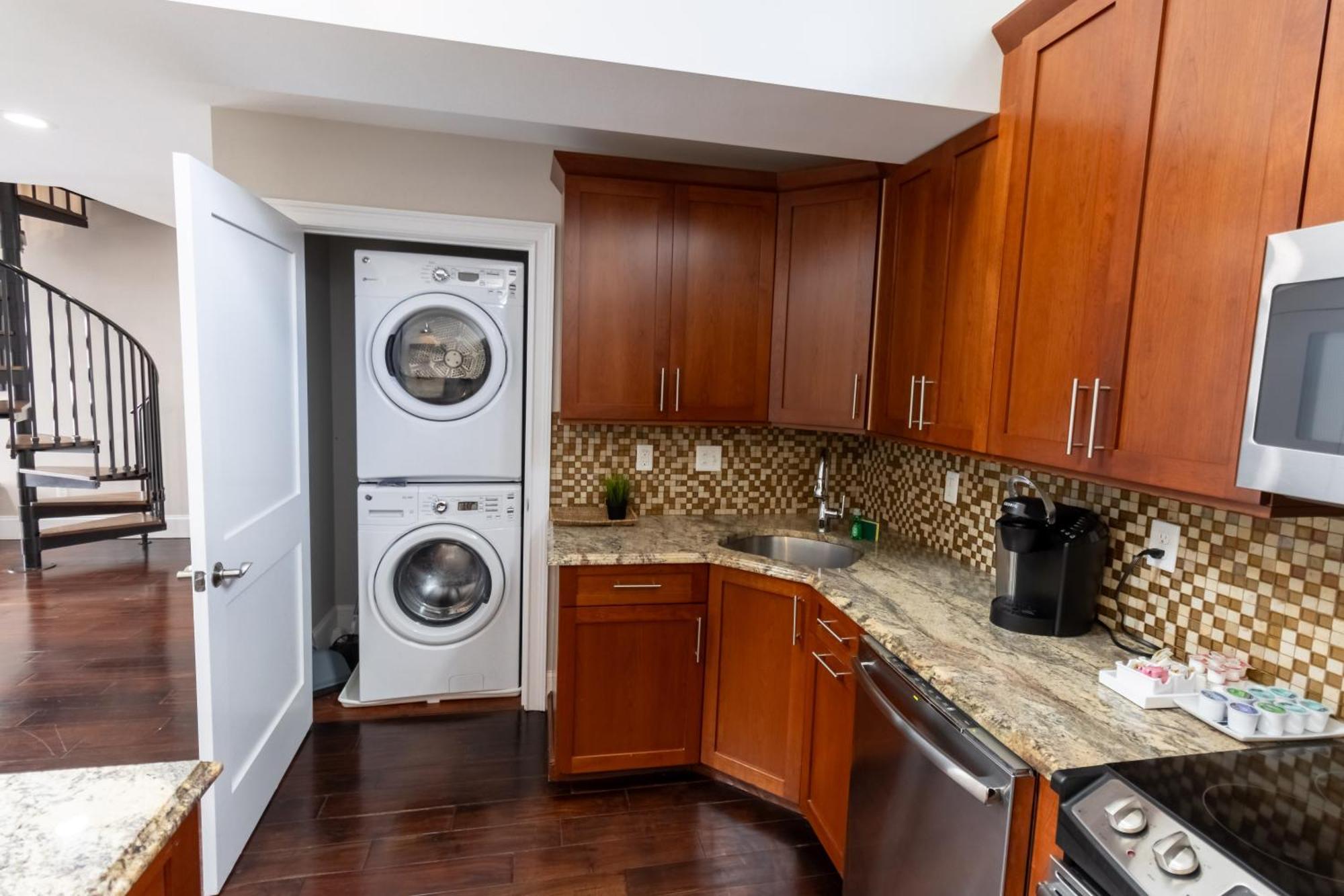 The Newport Lofts - 543 Thames Street Appartement Buitenkant foto